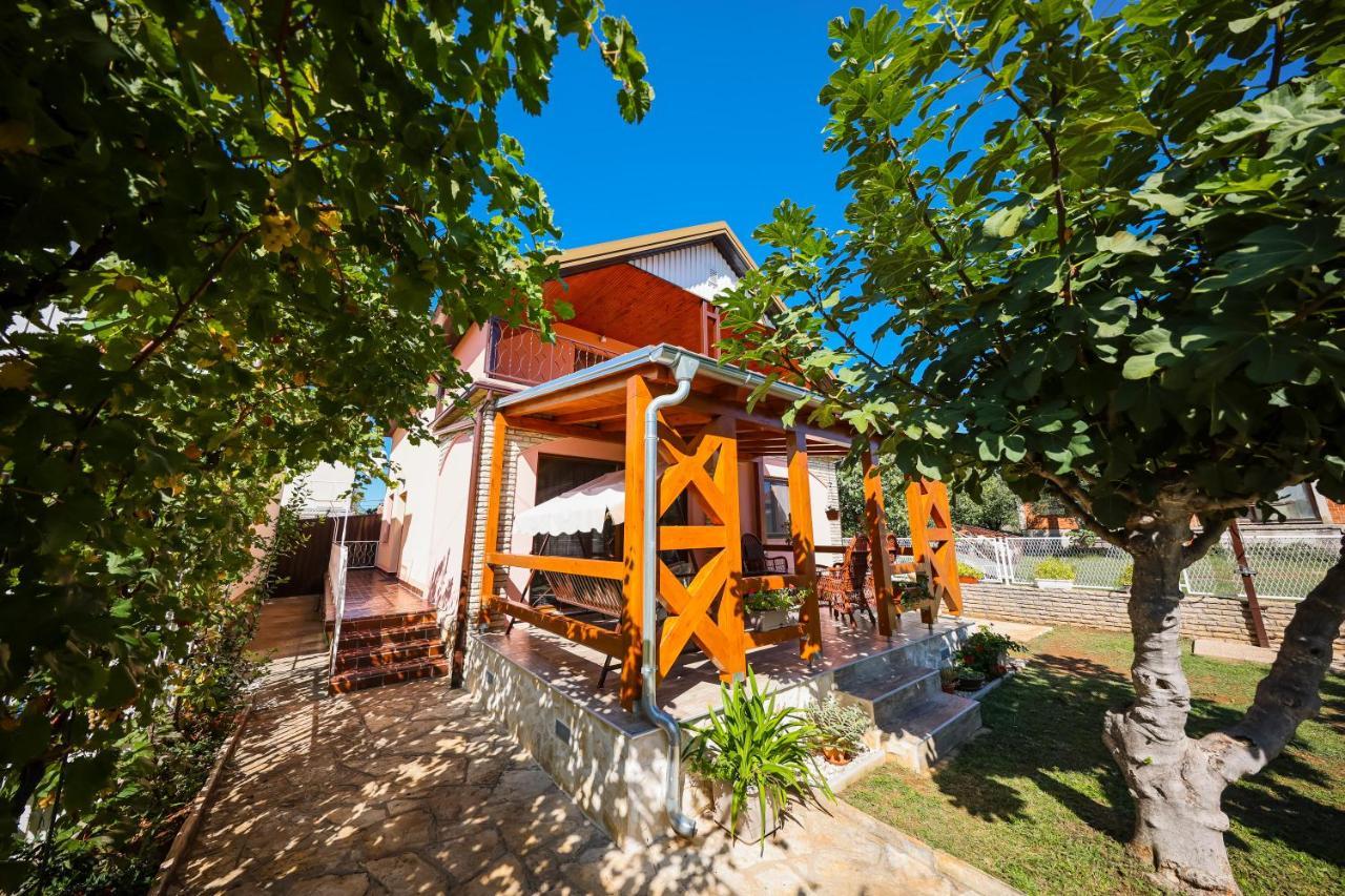Apartment Ruza Sukošan المظهر الخارجي الصورة